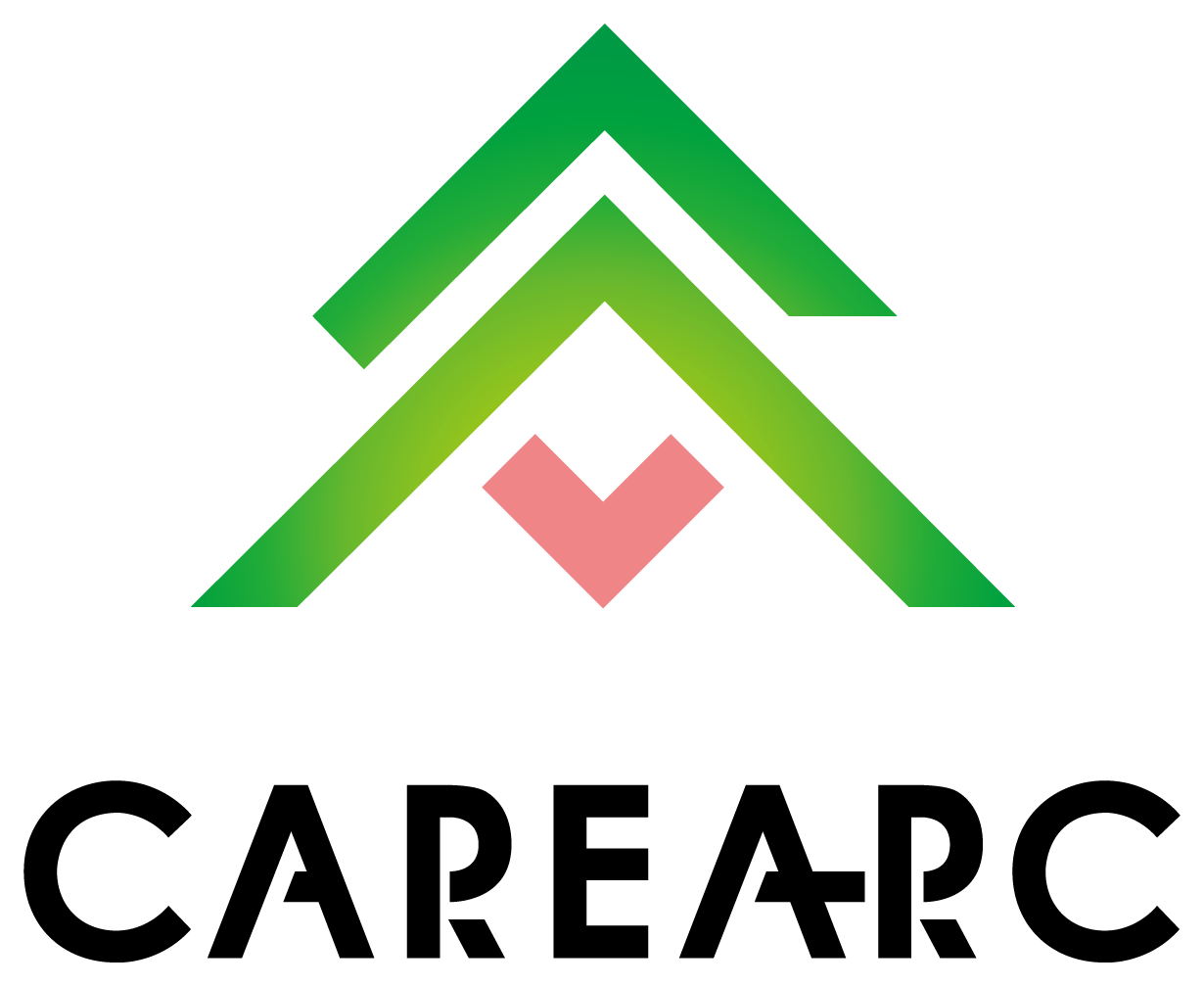経営コンサルタントと堅め／堅実と緑のロゴ